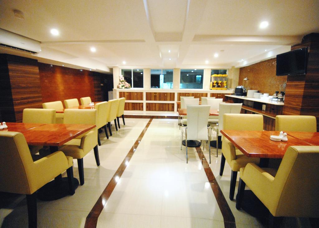 Grand Kasira Otel Cakarta Dış mekan fotoğraf