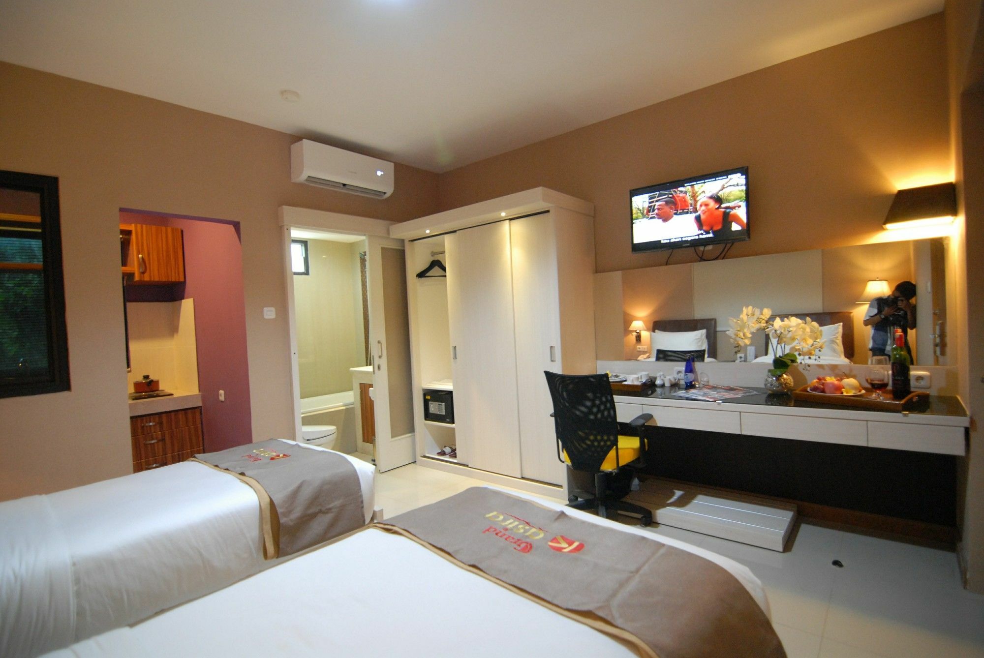 Grand Kasira Otel Cakarta Dış mekan fotoğraf